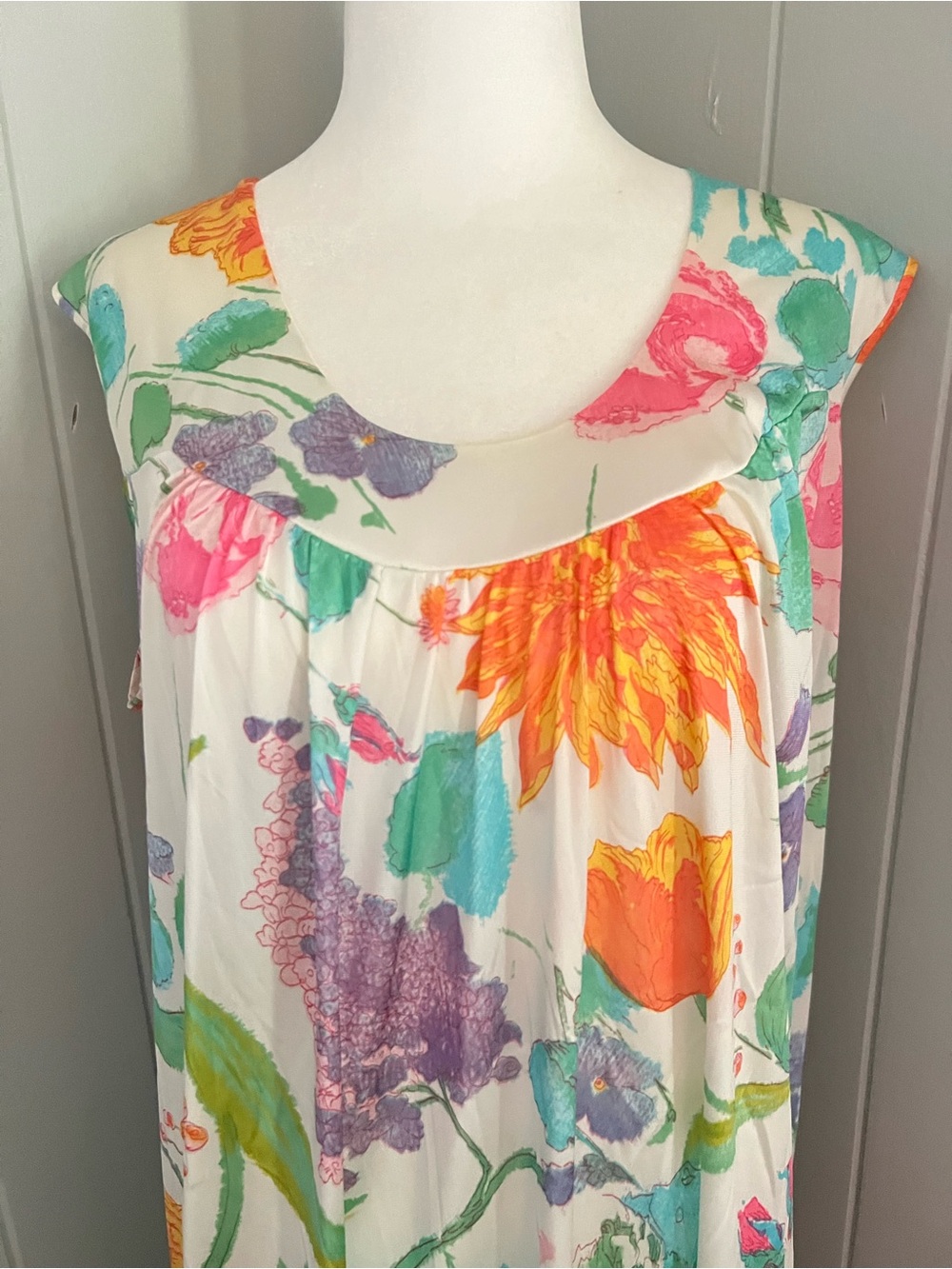 Vintage Floral Maxi Nightgown  Sleeveless Cottagecore Garden Print Lounge Dress - Picture 4 of 14
